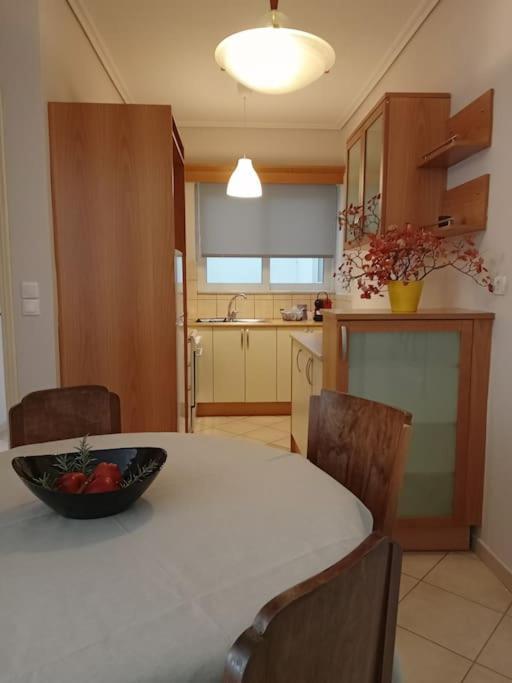 Vincent - Central 2 Bedroom Apartment 79Sqm Tripoli Buitenkant foto